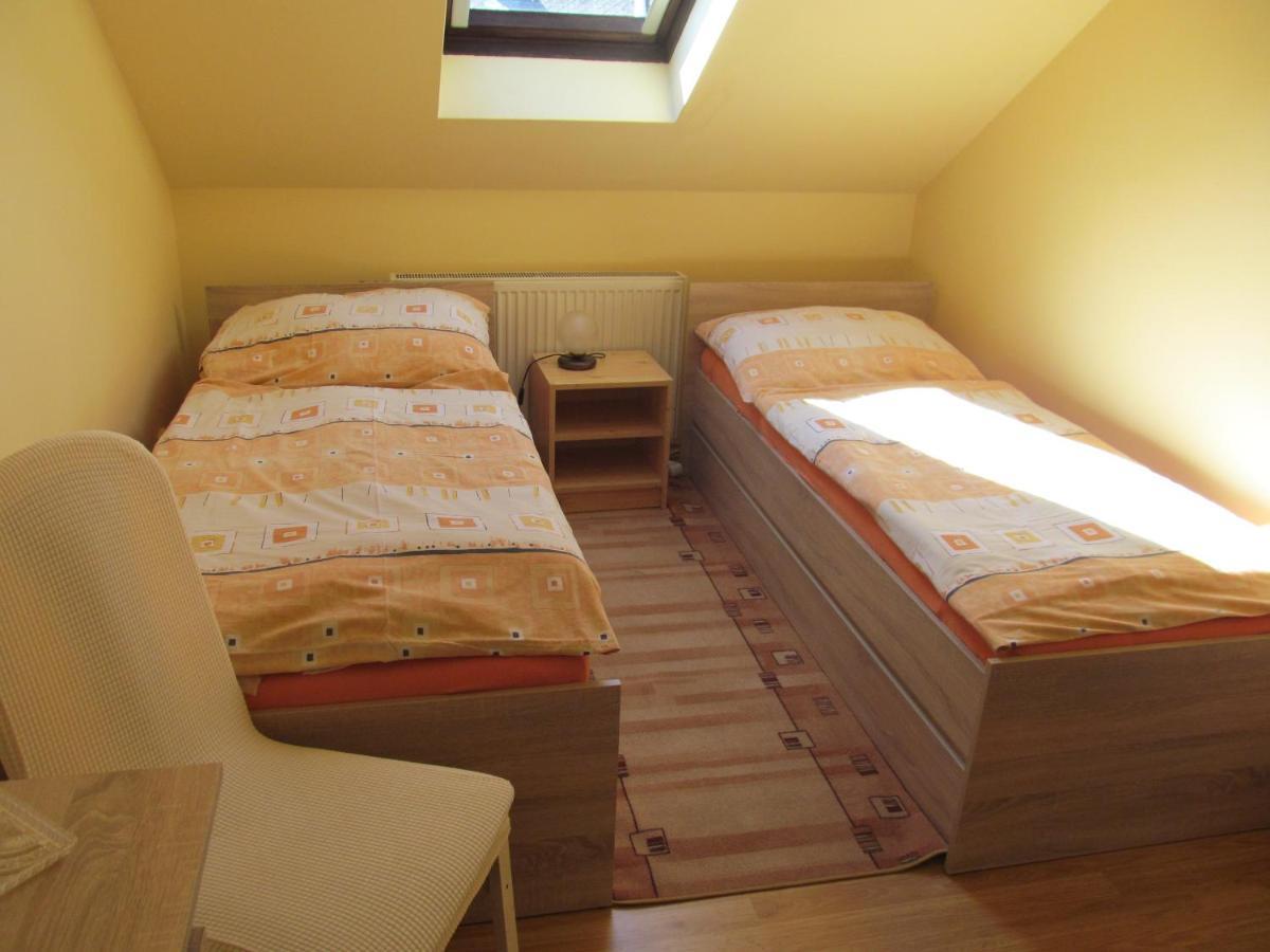 A+S Penzion Podzamok Spišské Podhradie Buitenkant foto